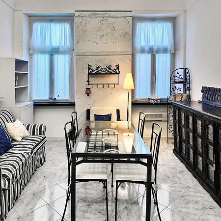 Flat Steps From San Siro Church & Ariston Theatre Apartmán *