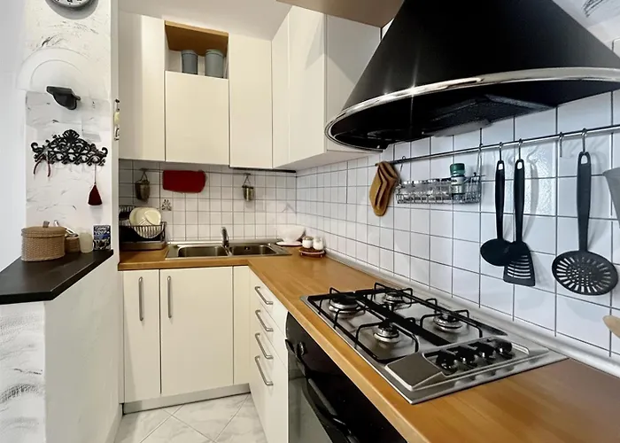 Flat Steps From San Siro Church & Ariston Theatre * Sanremo