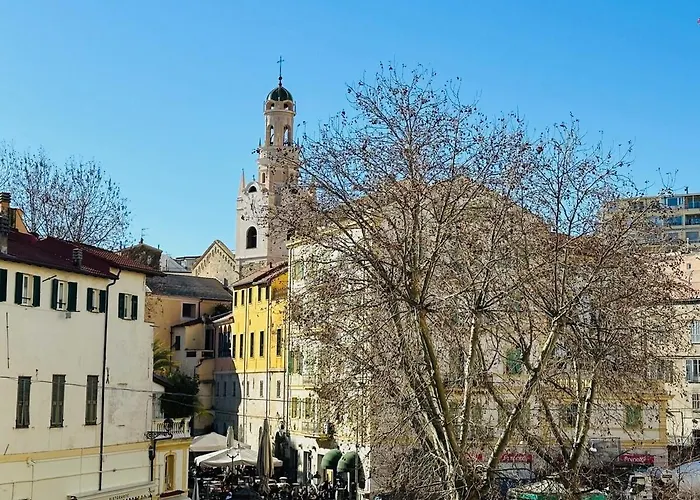 Apartment Flat Steps From San Siro Church & Ariston Theatre *